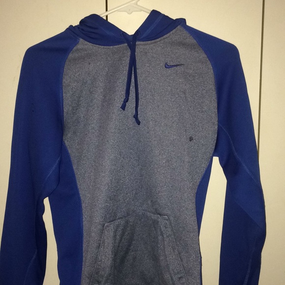 Nike hoodie - Picture 1 of 3